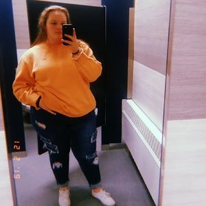 Meet your Posher, Hailey